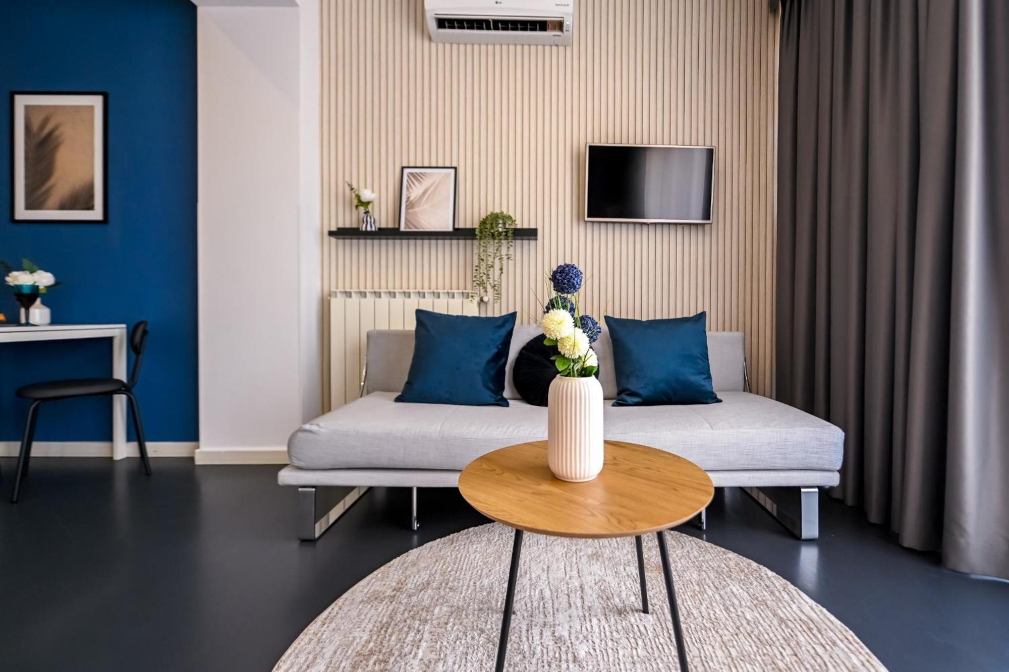 Urban Elegance - Stylish Central Accommodation Boekarest Kamer foto