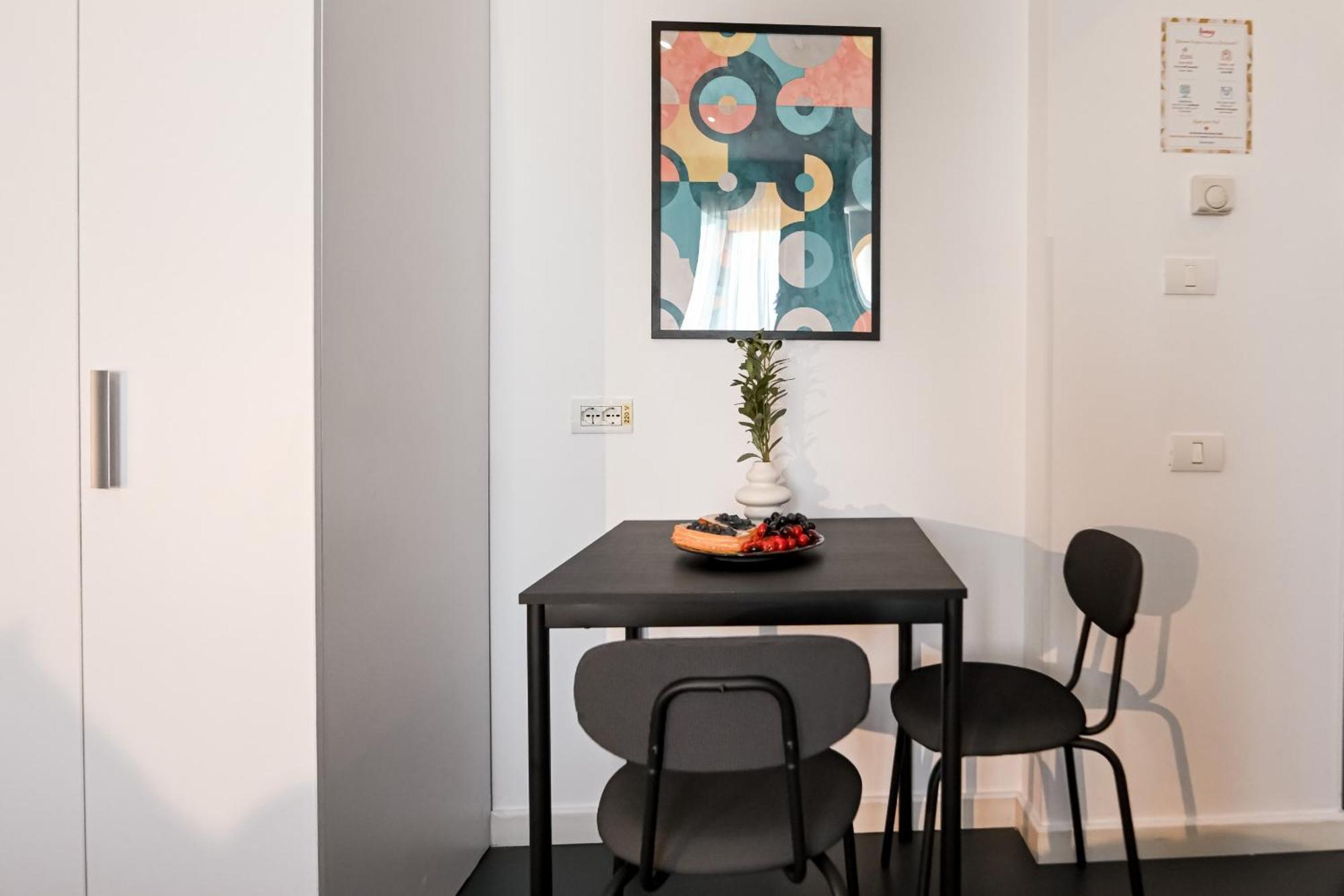 Urban Elegance - Stylish Central Accommodation Boekarest Kamer foto
