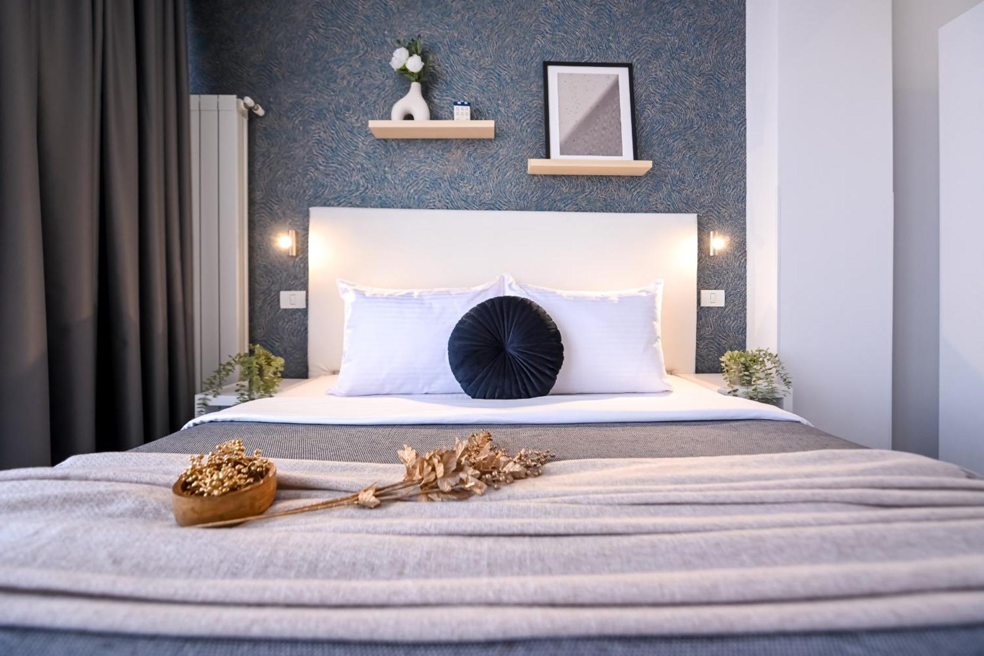 Urban Elegance - Stylish Central Accommodation Boekarest Kamer foto