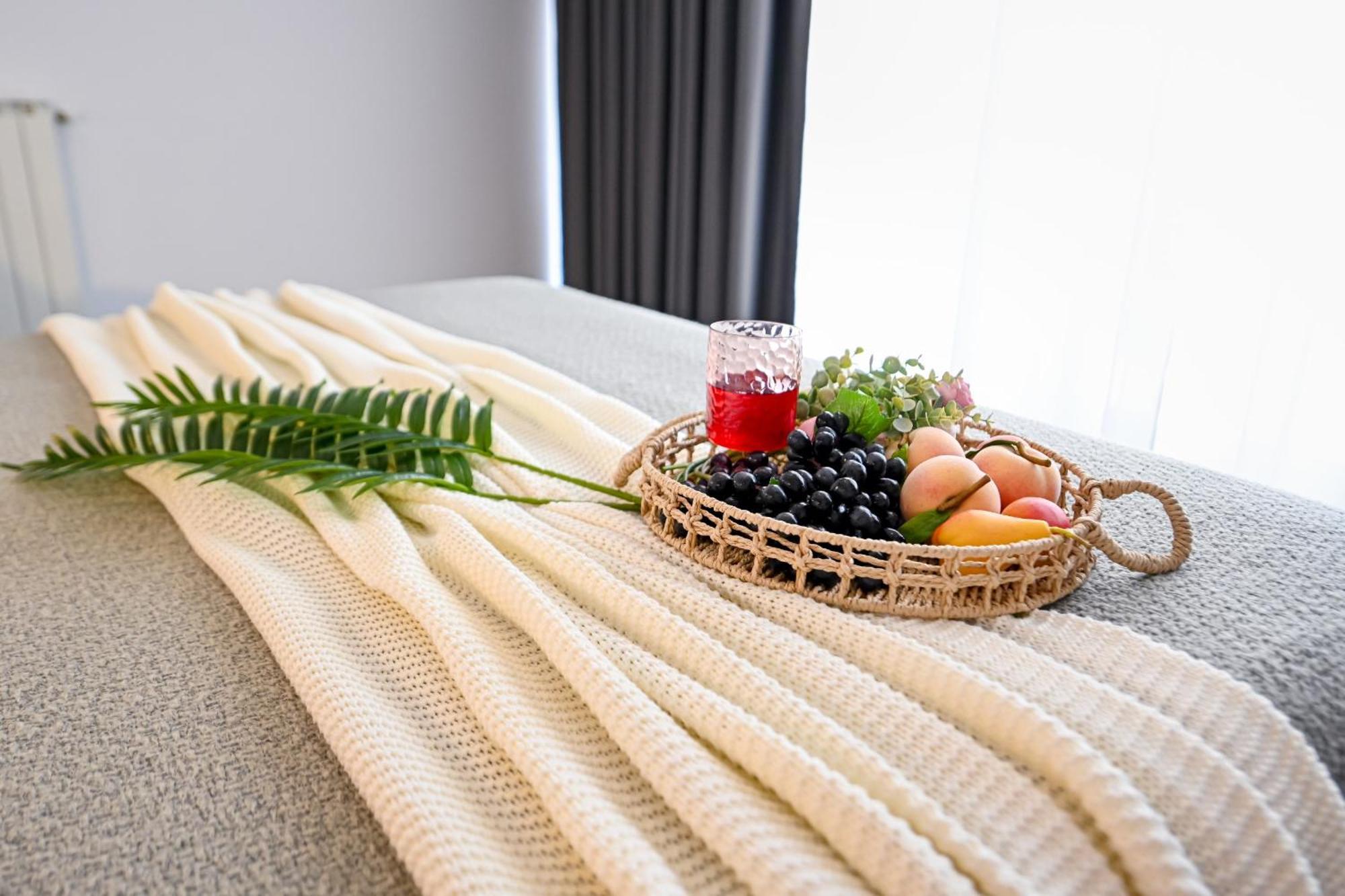 Urban Elegance - Stylish Central Accommodation Boekarest Kamer foto